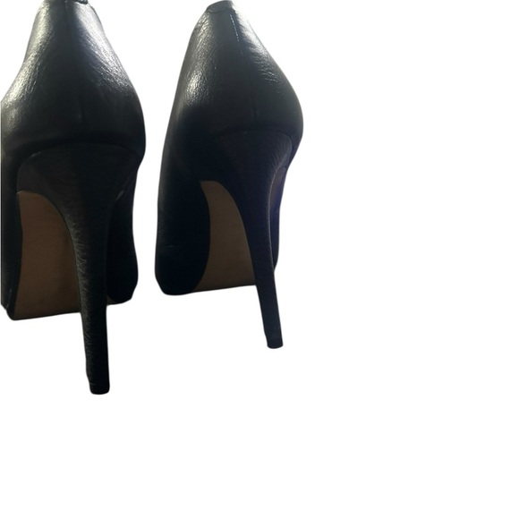 Banana republic black leather pumps - Picture 5 of 8